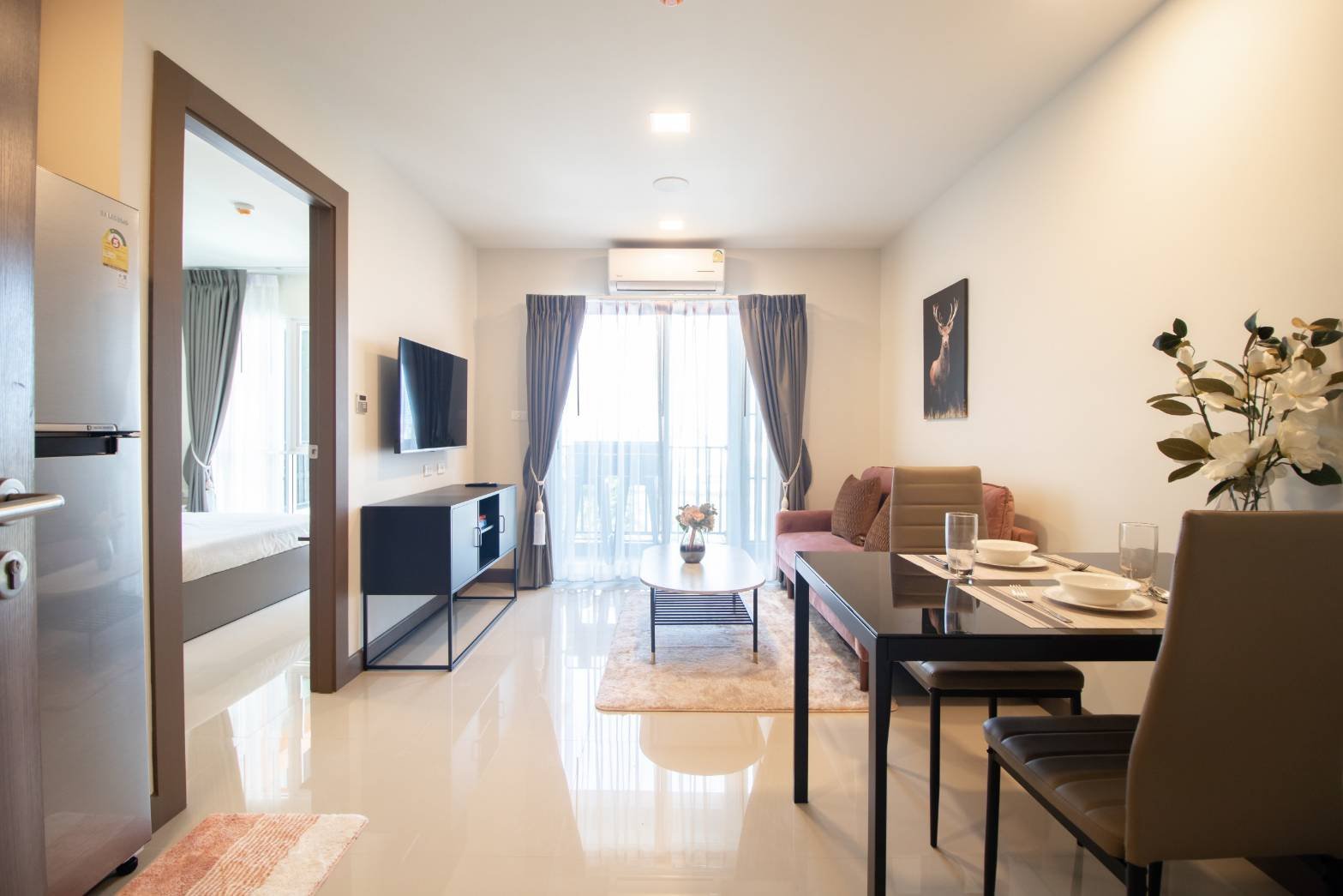 CS 0012 Essecke und Wohnzimmer